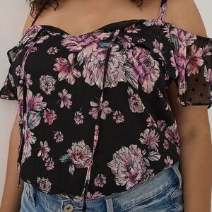 Torrid cold shoulder top size 2x